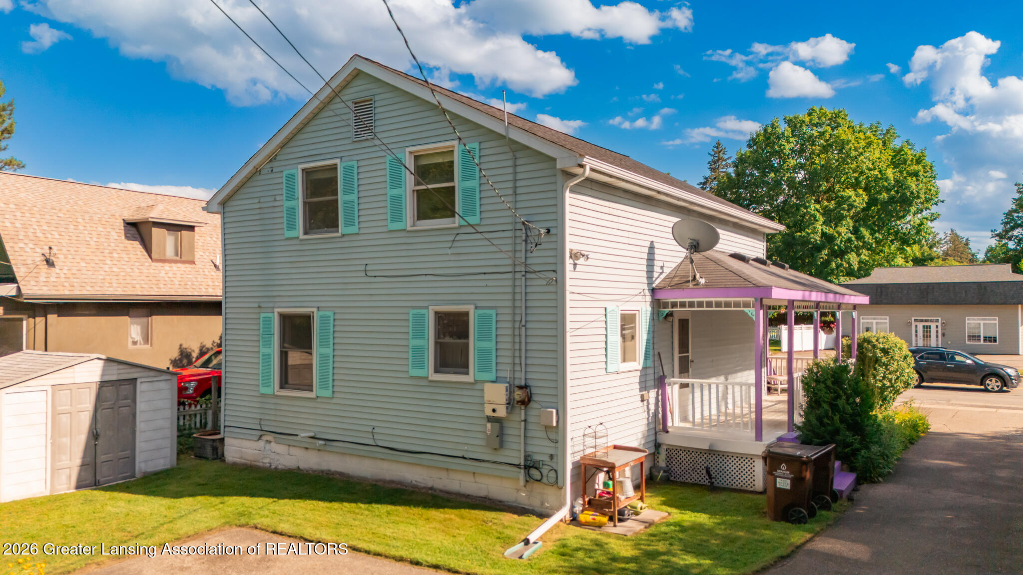 505 E Grand River Avenue