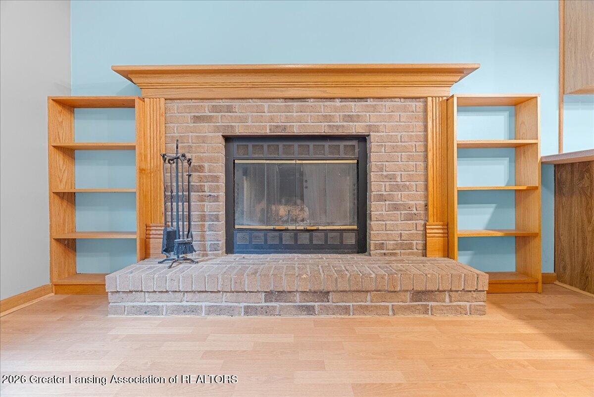 3445 Dorothy Lane