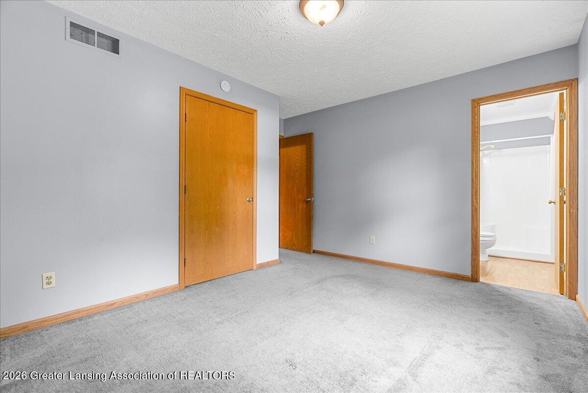 3445 Dorothy Lane