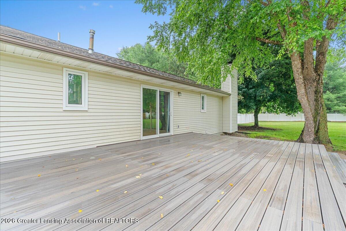 3445 Dorothy Lane