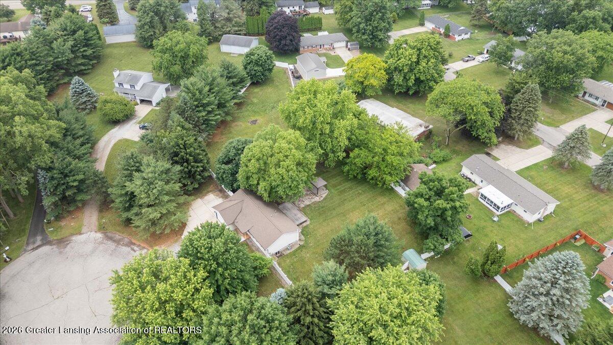 3445 Dorothy Lane