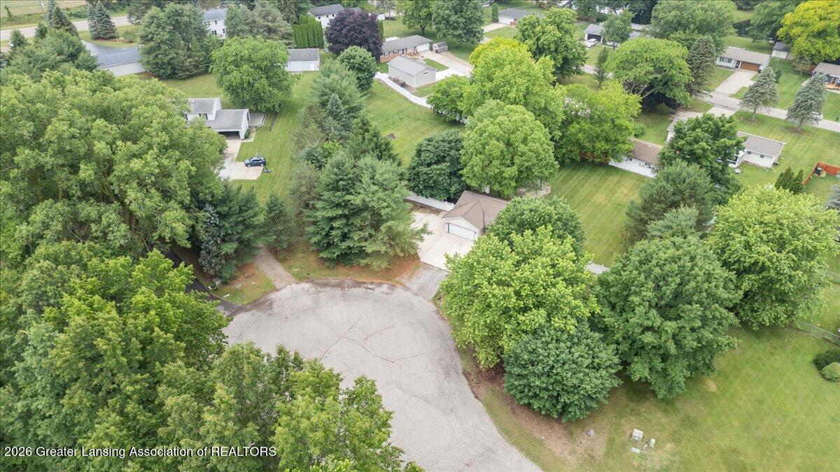 3445 Dorothy Lane