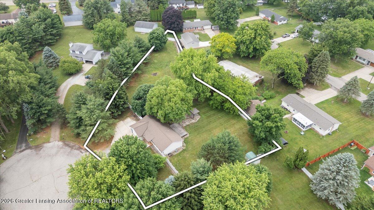 3445 Dorothy Lane