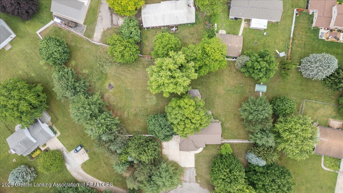 3445 Dorothy Lane