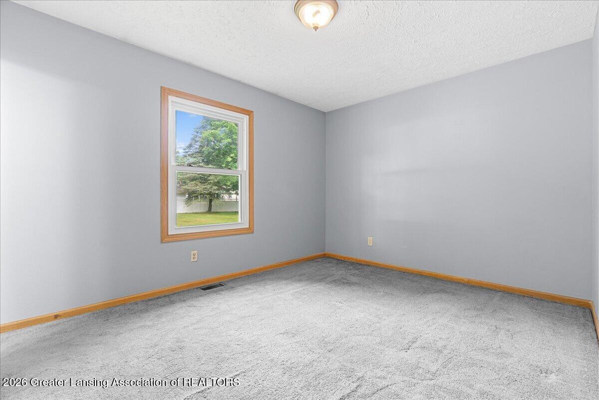 3445 Dorothy Lane