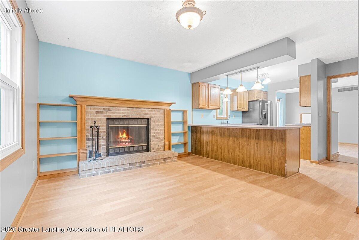 3445 Dorothy Lane