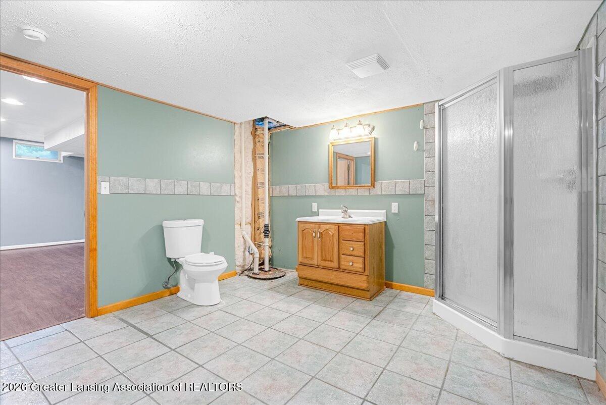 3445 Dorothy Lane