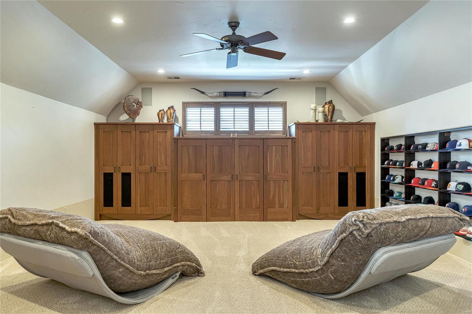 13 Ridgecreek