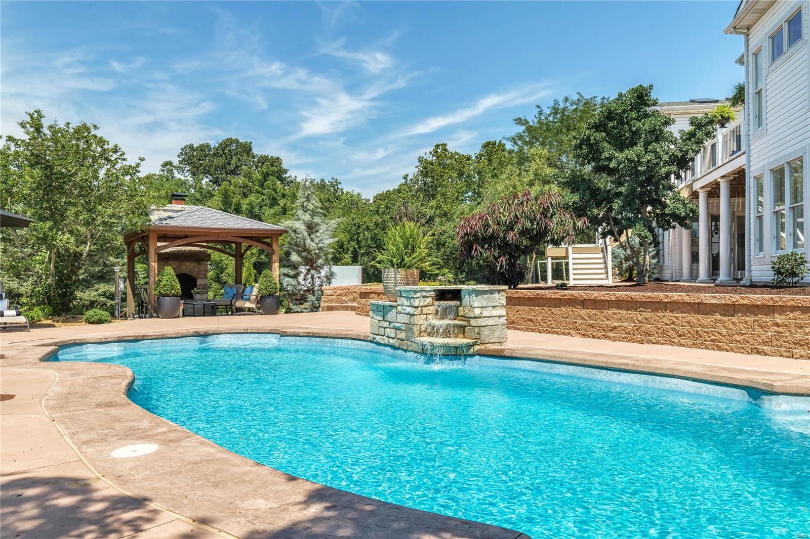 5442 Guinevere Drive