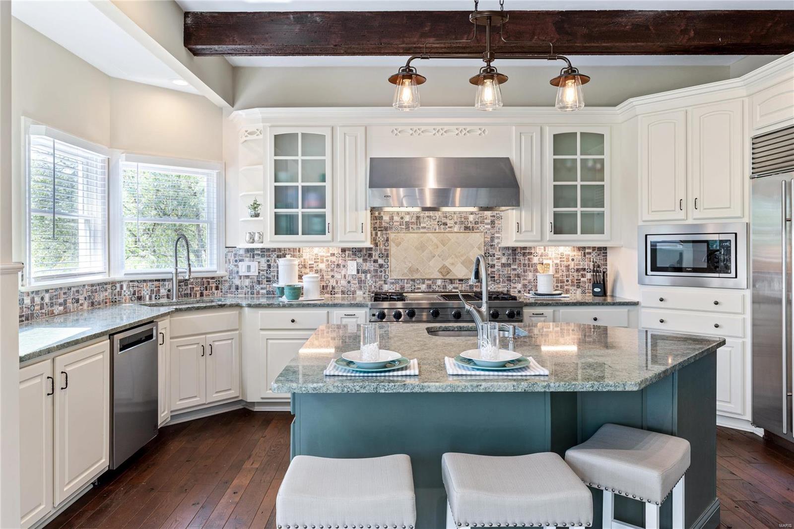 5442 Guinevere Drive