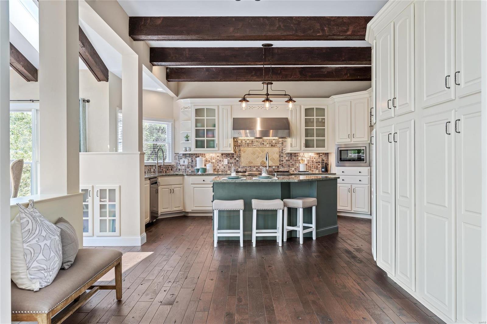 5442 Guinevere Drive