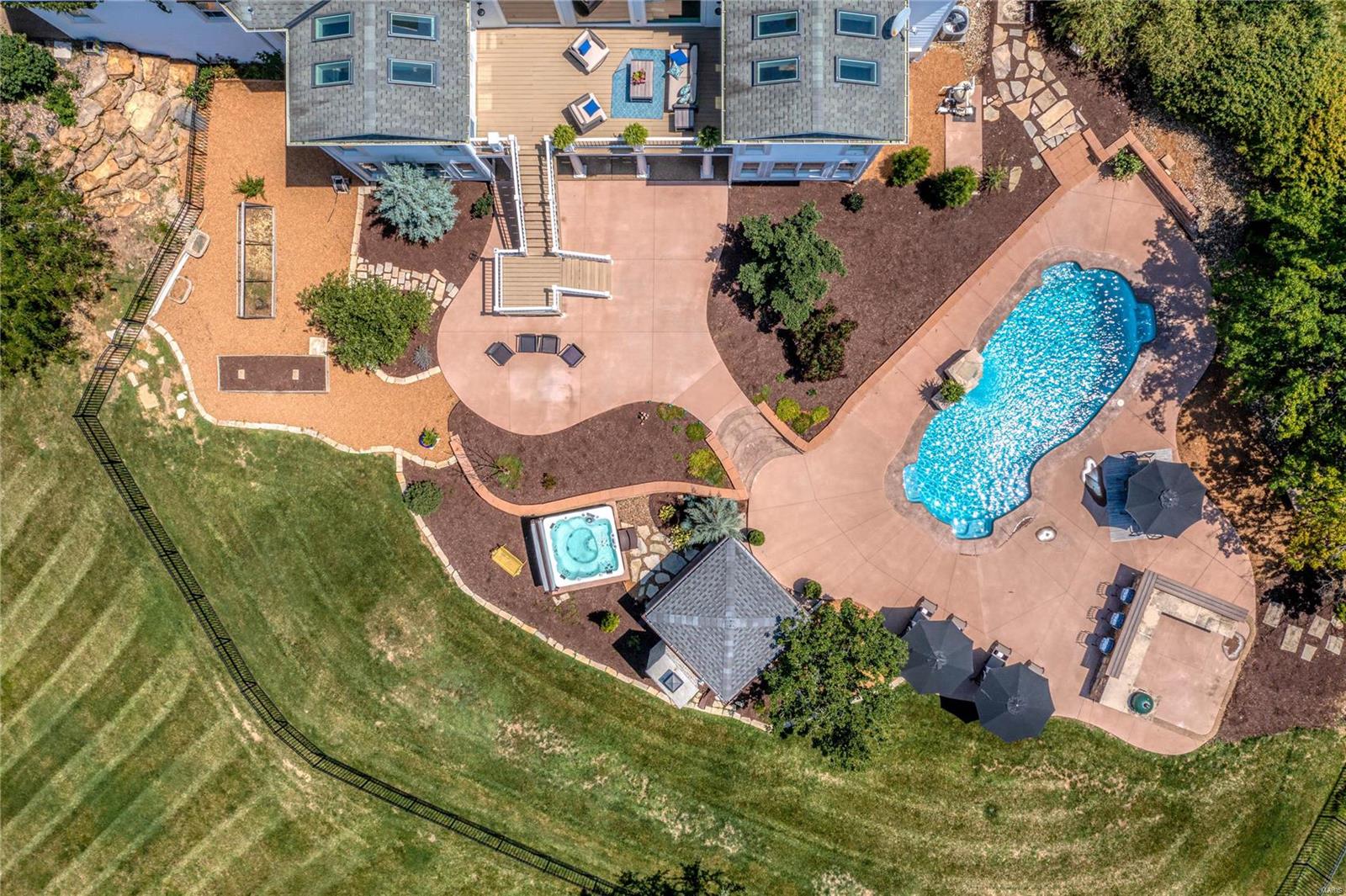 5442 Guinevere Drive