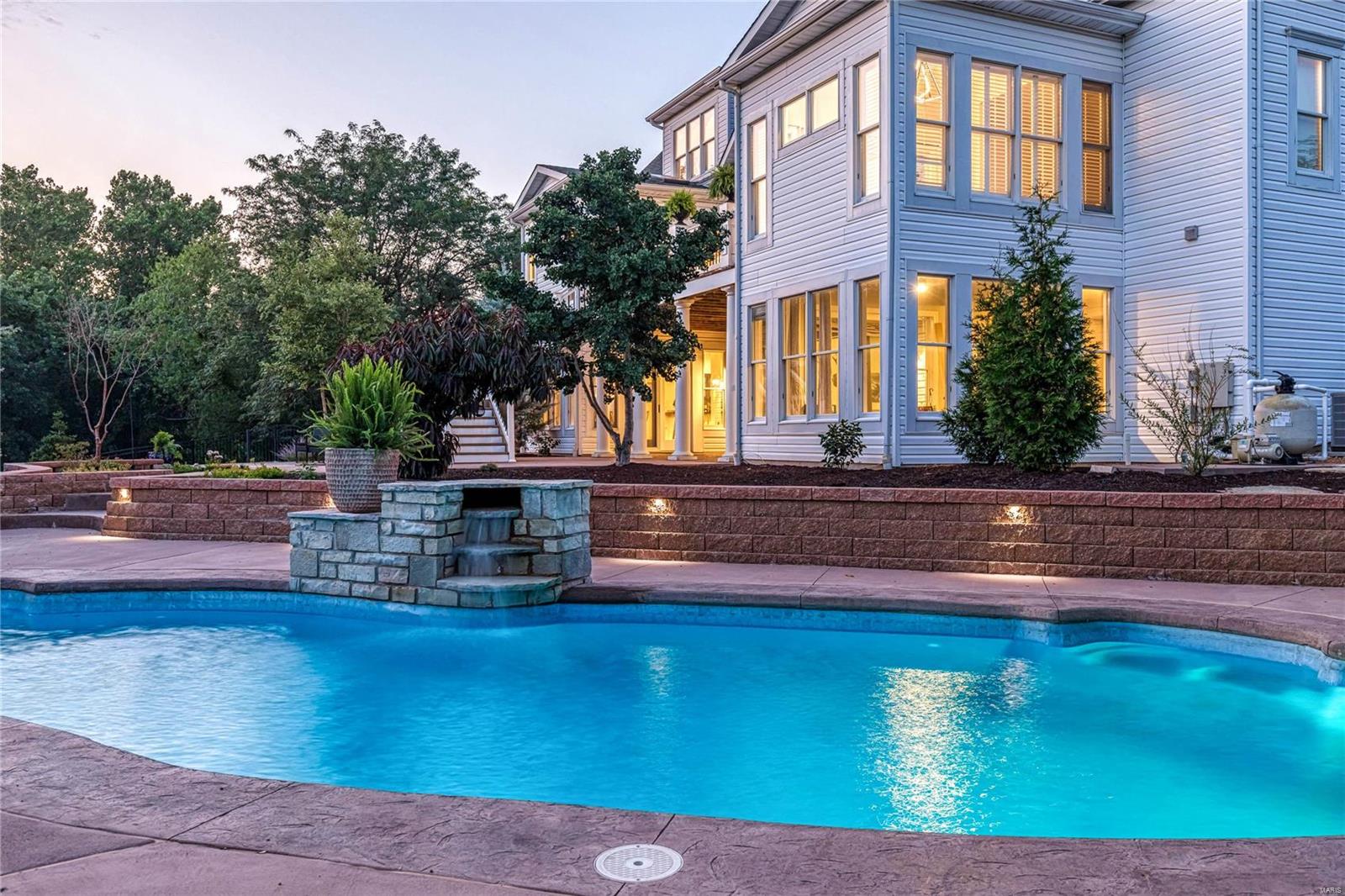 5442 Guinevere Drive