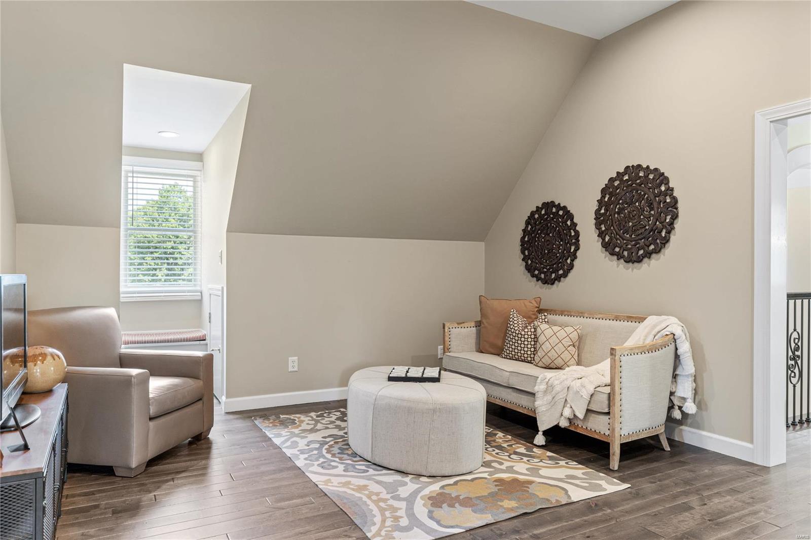 5442 Guinevere Drive