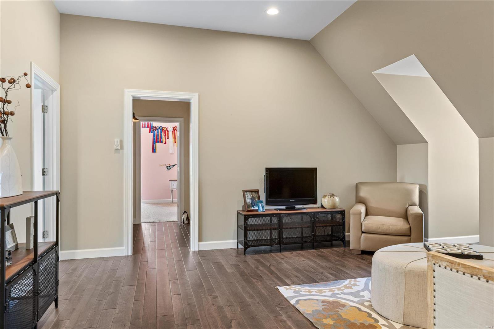 5442 Guinevere Drive