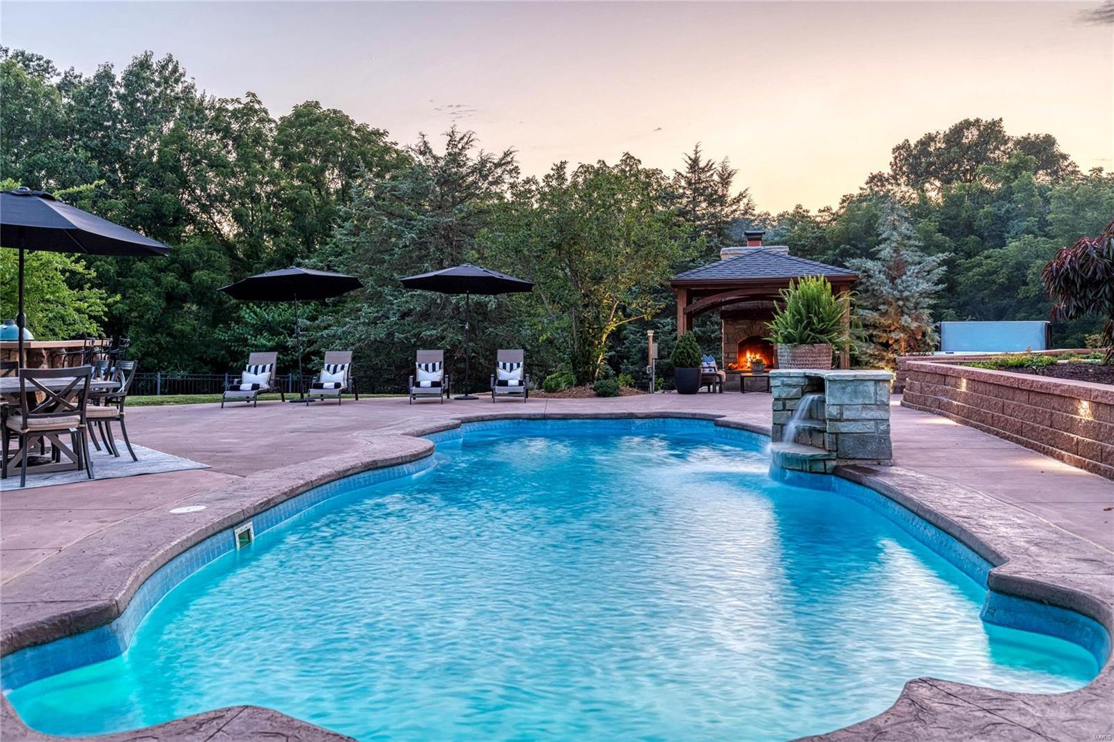 5442 Guinevere Drive