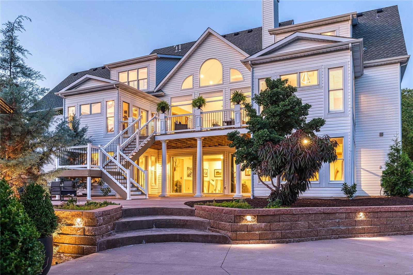 5442 Guinevere Drive