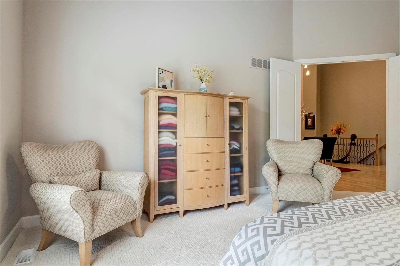 176 Woodland Place Court