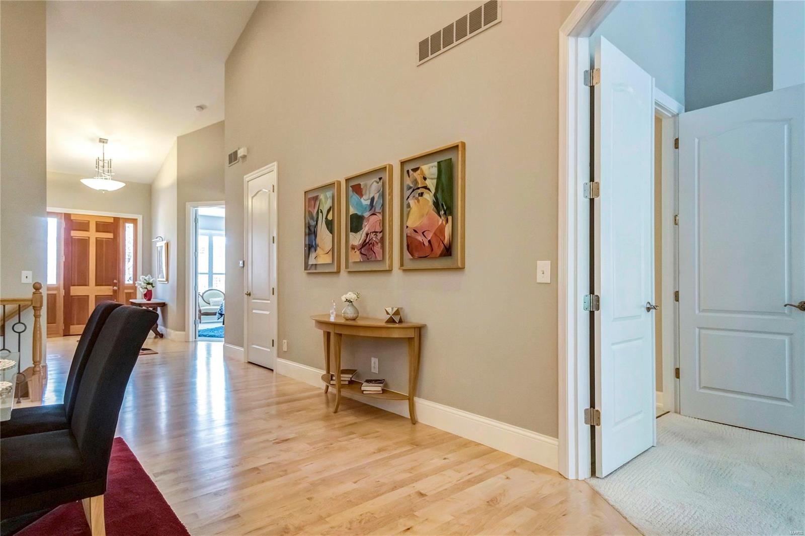 176 Woodland Place Court