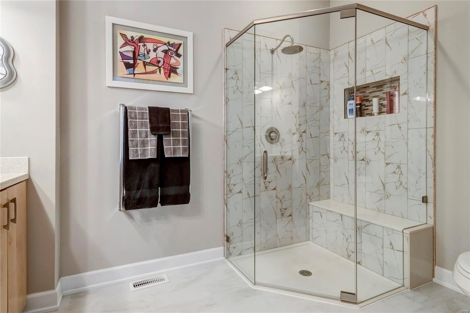 176 Woodland Place Court