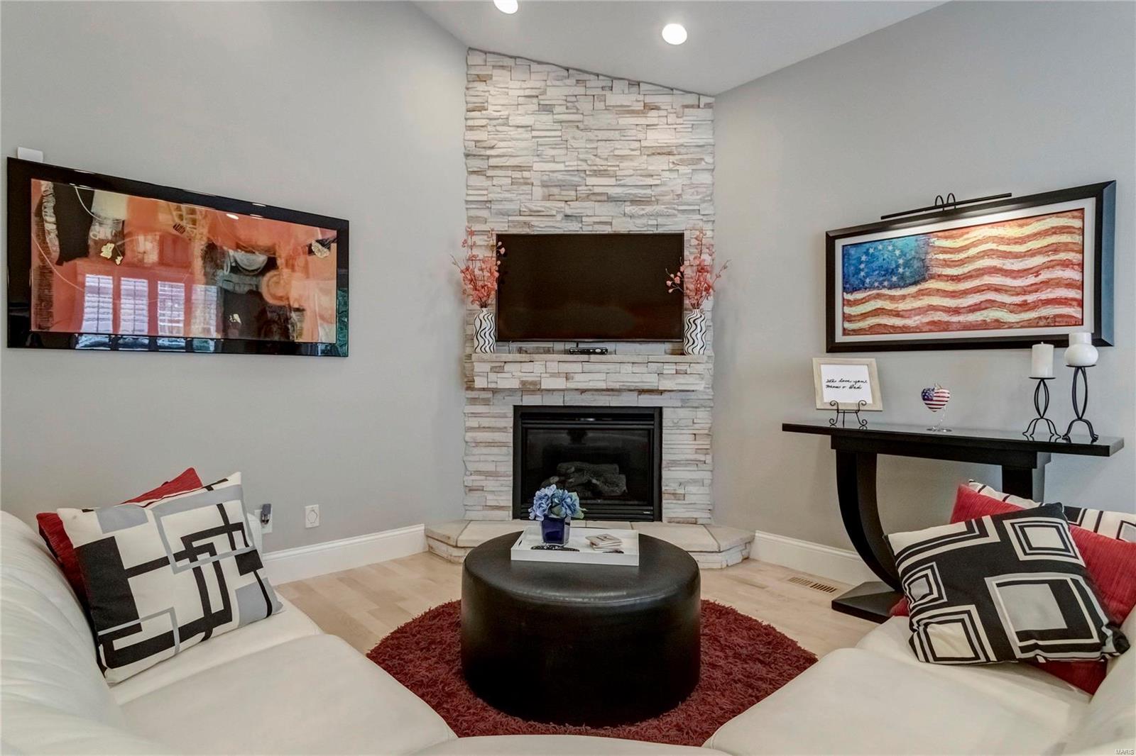 176 Woodland Place Court