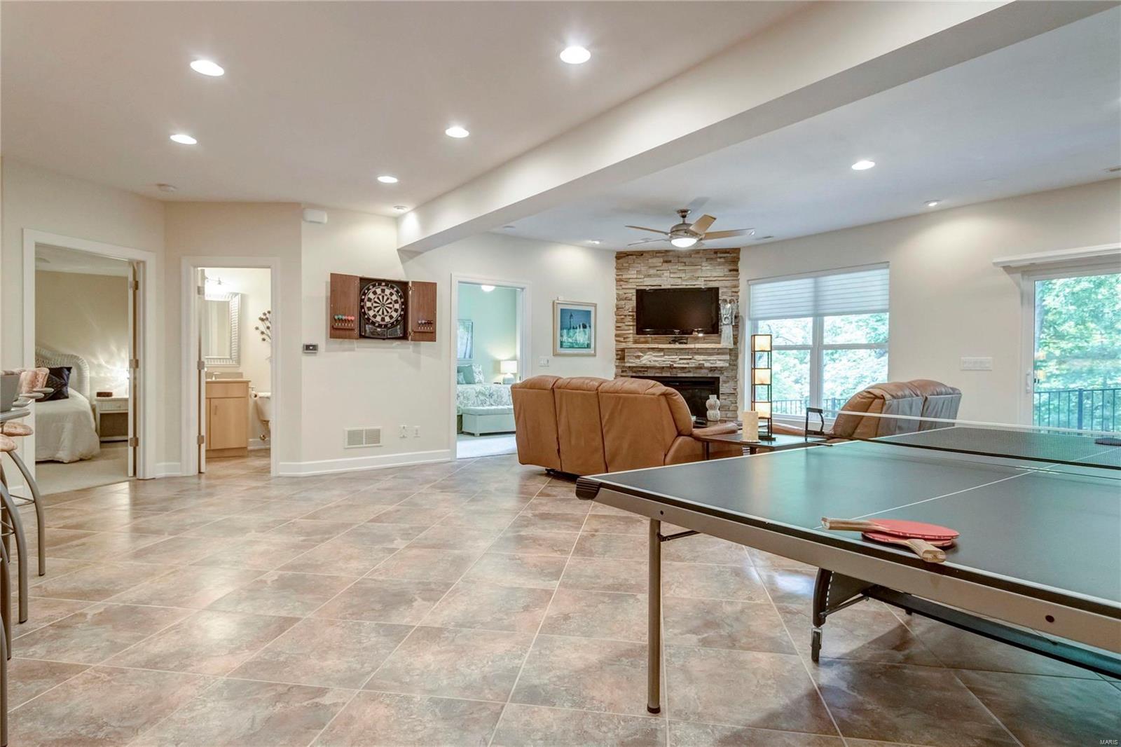 176 Woodland Place Court