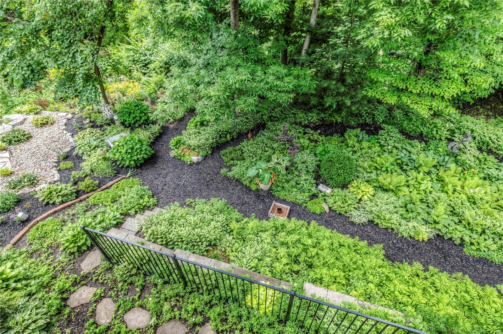 176 Woodland Place Court