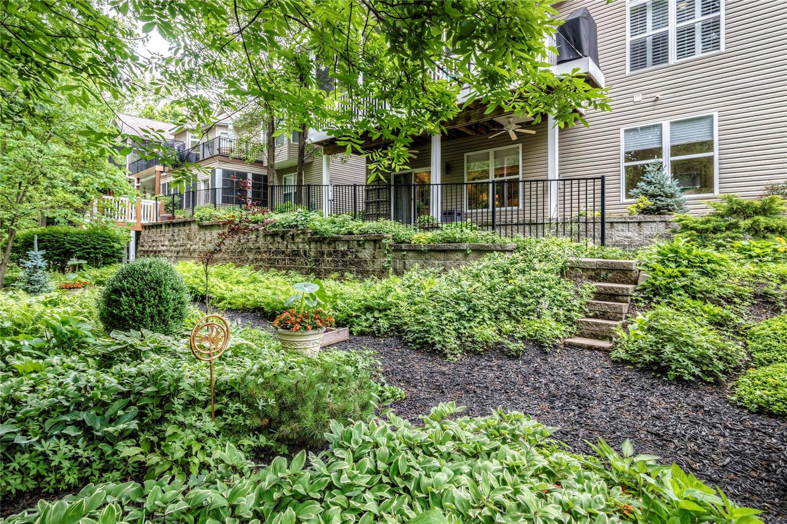 176 Woodland Place Court