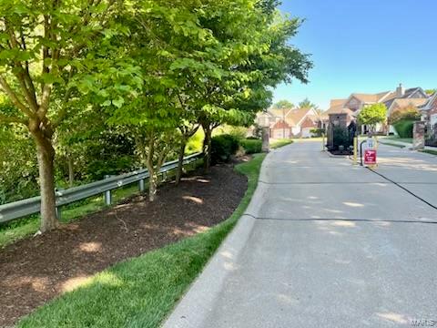 176 Woodland Place Court