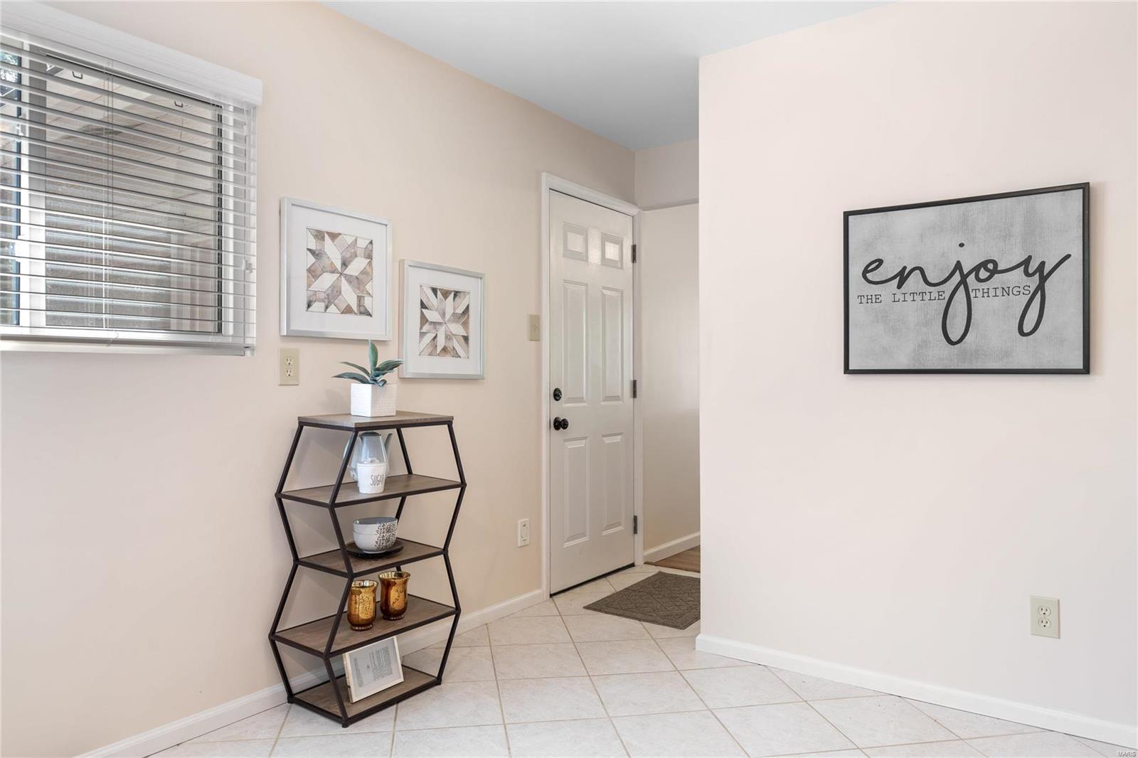 20 White Plains Drive