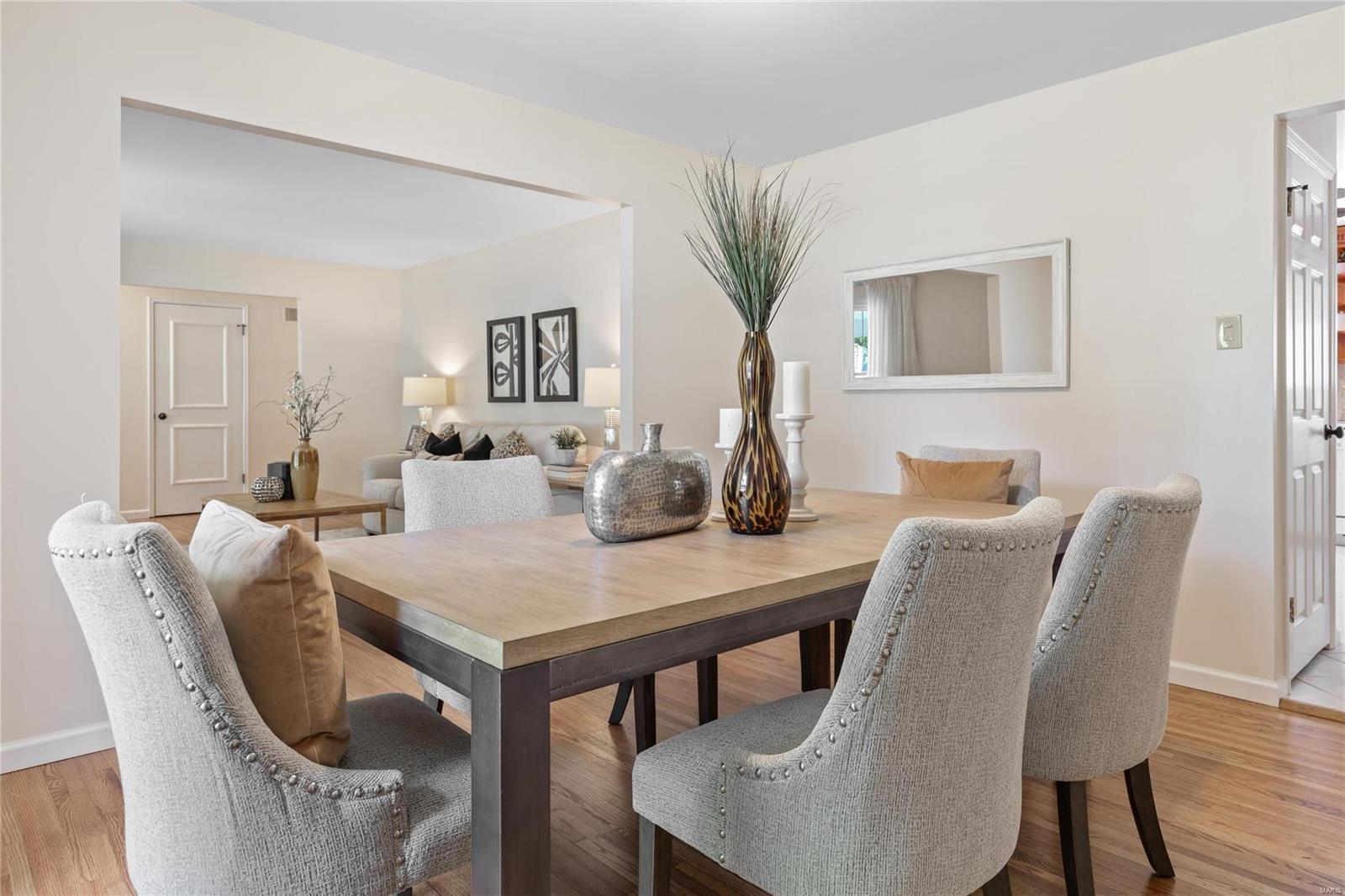 20 White Plains Drive