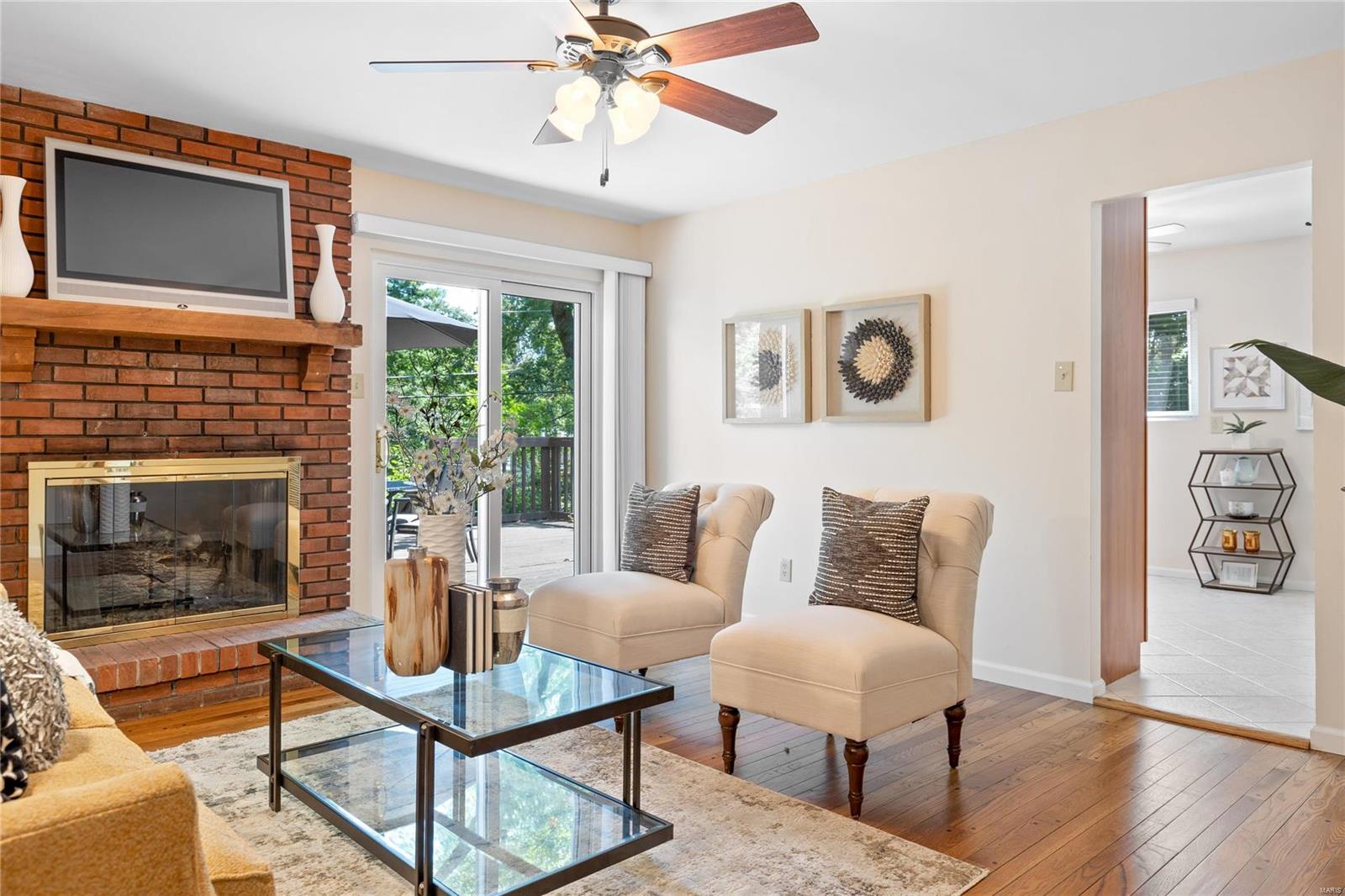 20 White Plains Drive