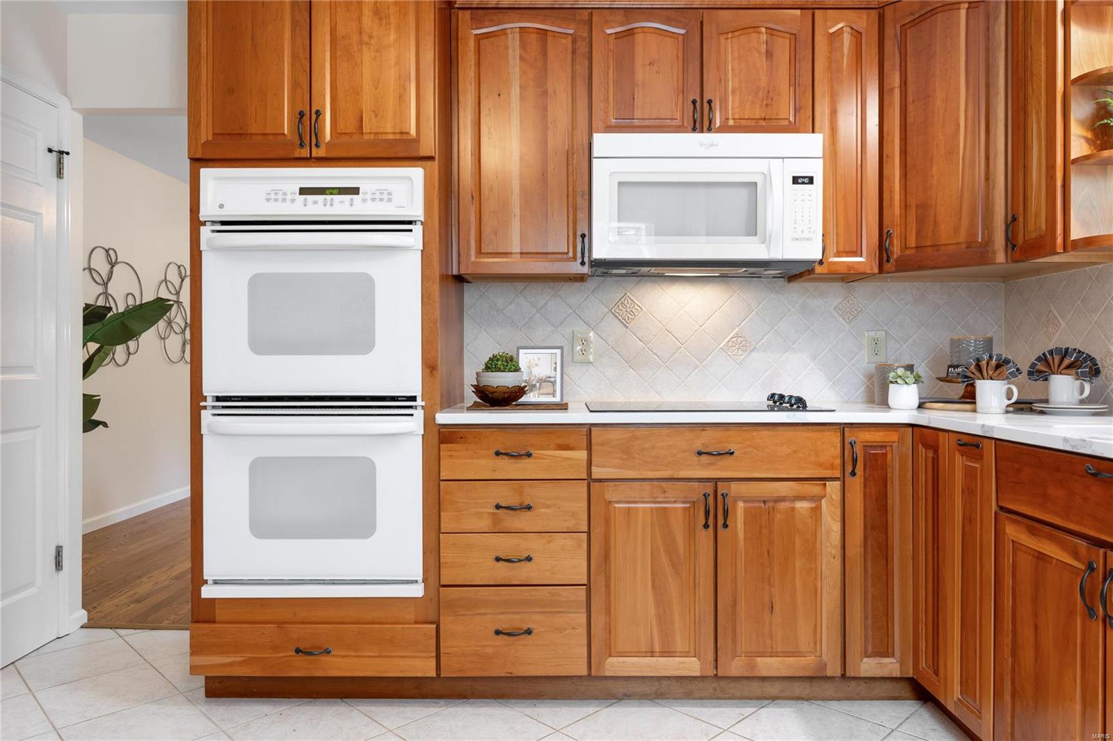 20 White Plains Drive