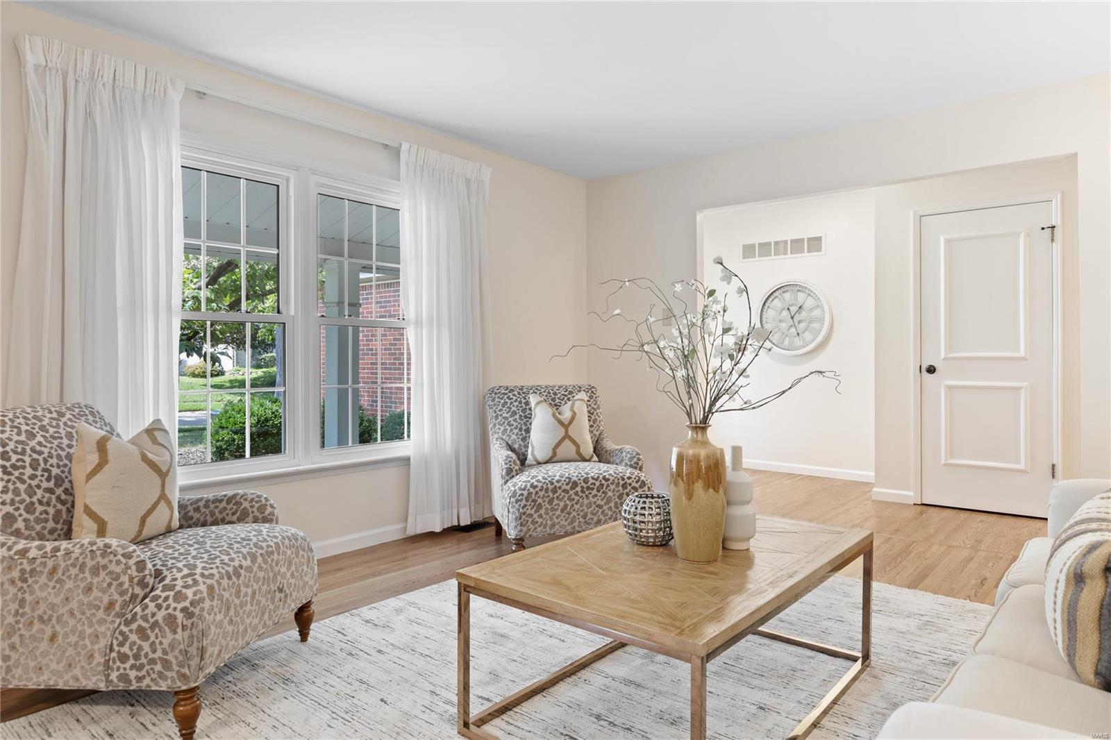 20 White Plains Drive