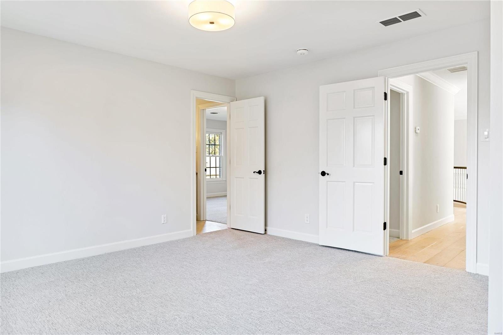 125 Roehampton Lane