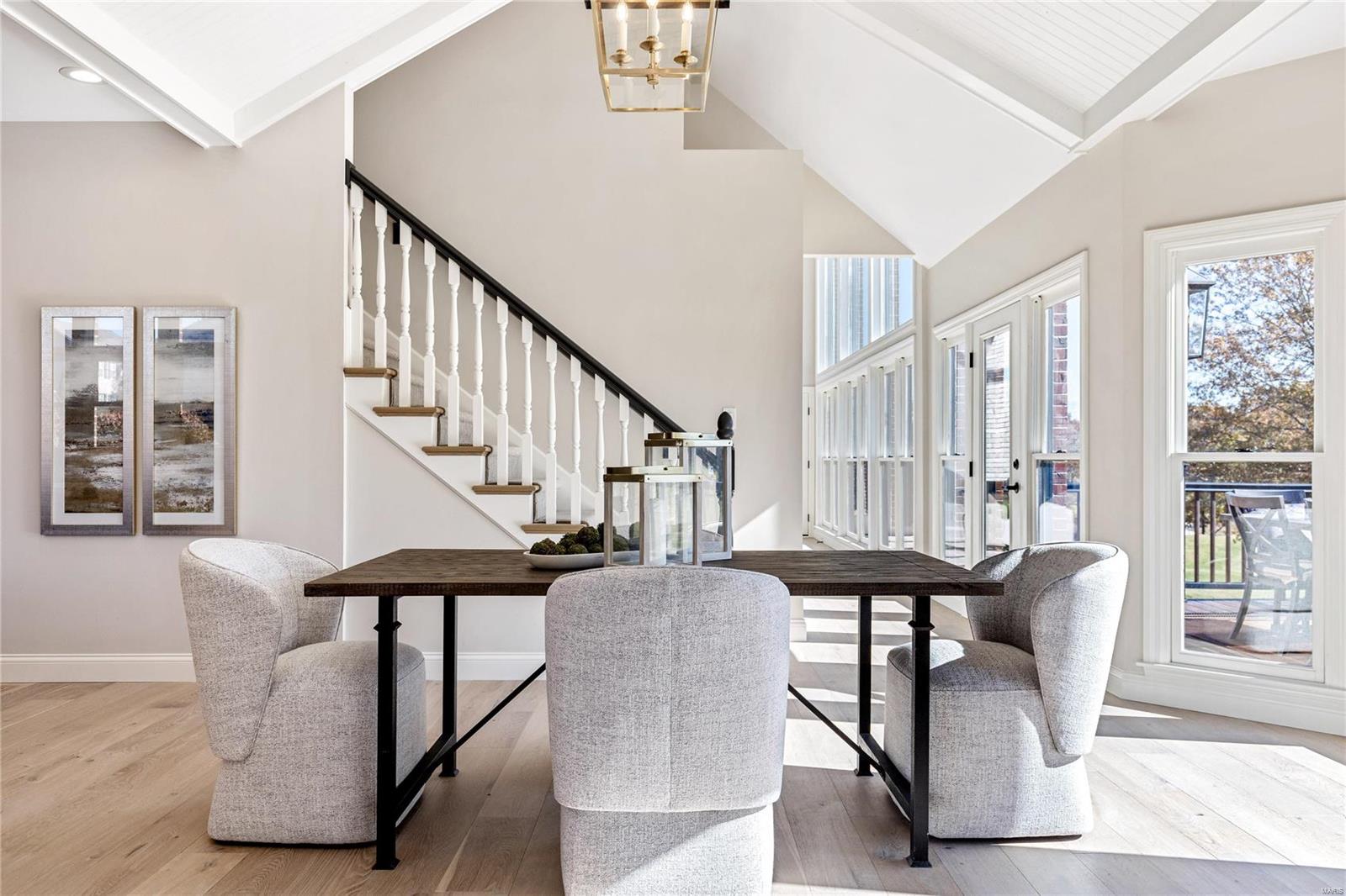 125 Roehampton Lane