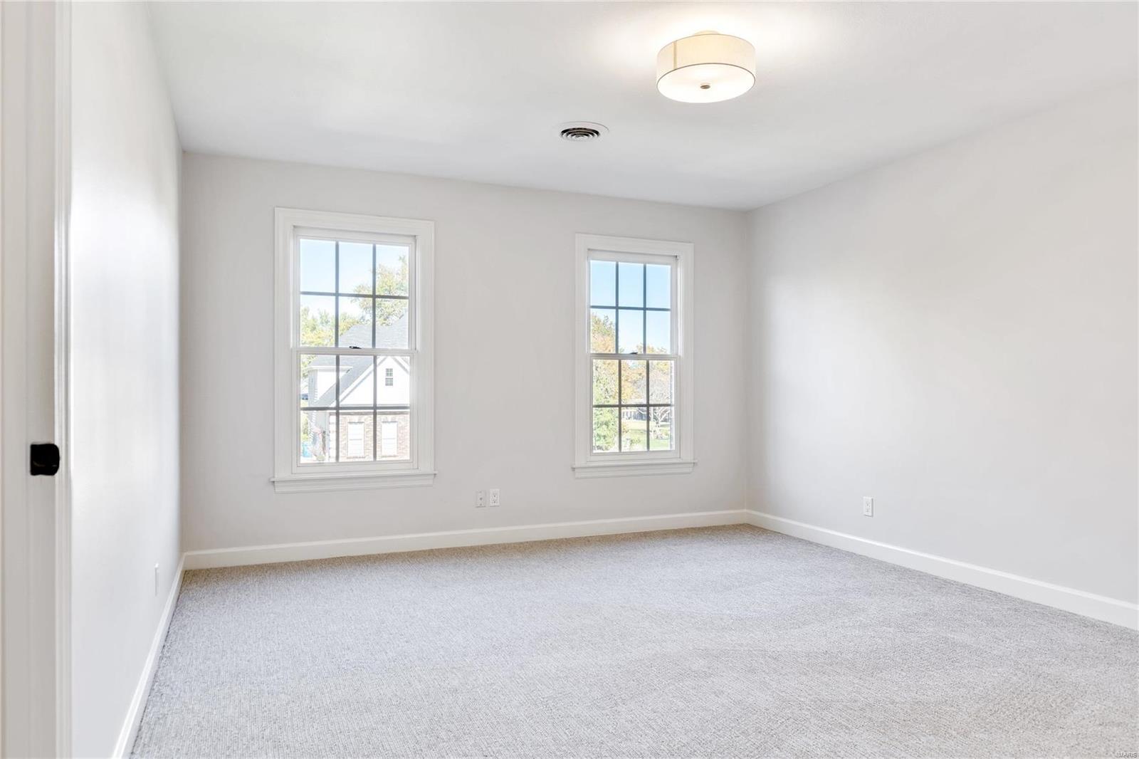 125 Roehampton Lane