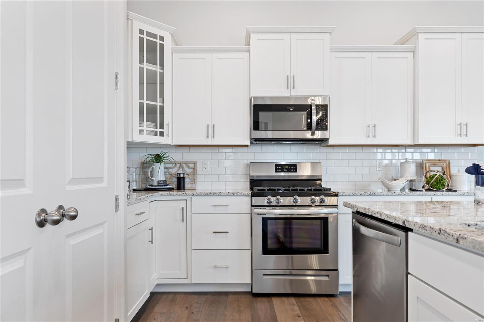 1323 Bloomfield Drive