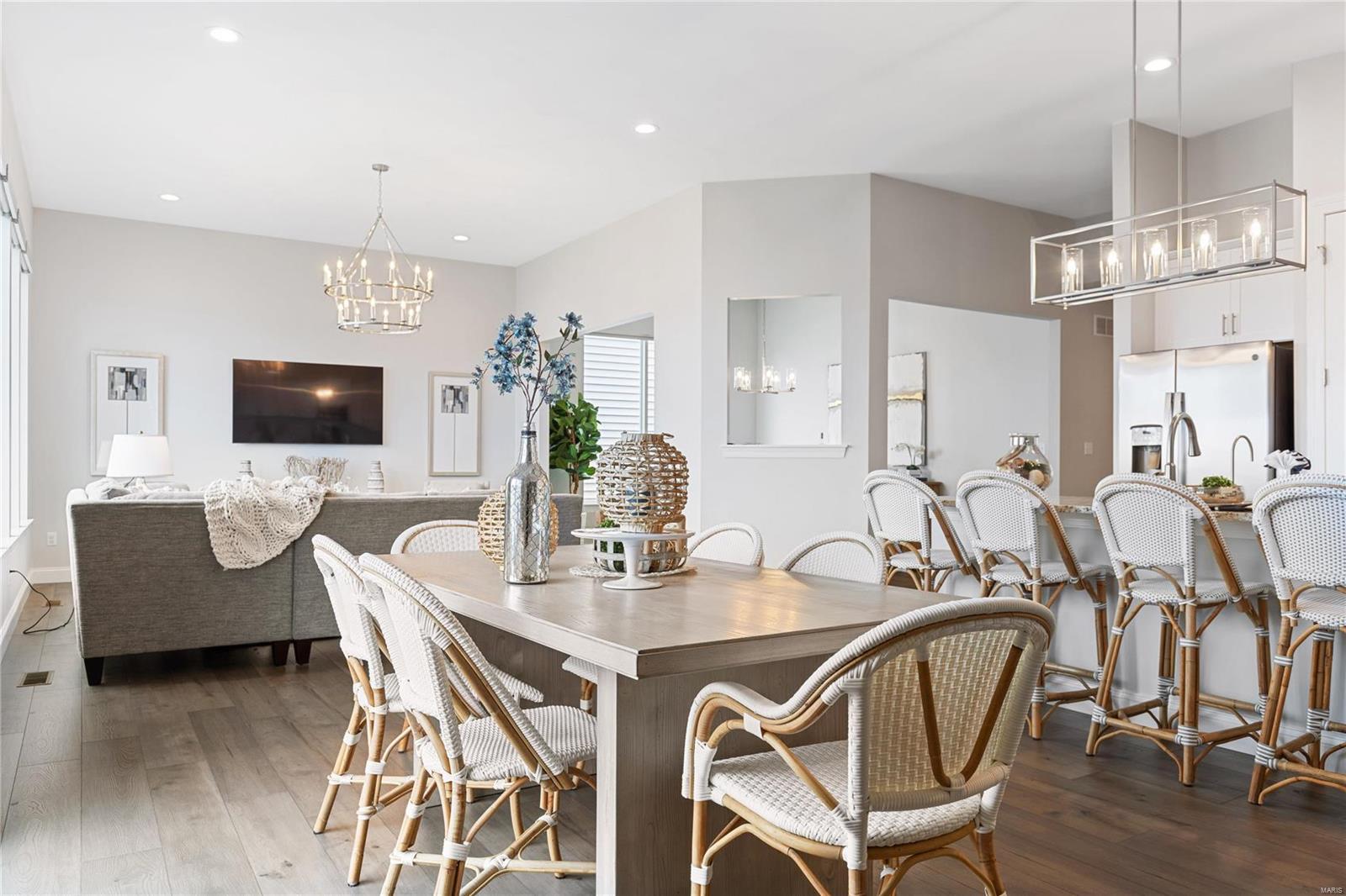 1323 Bloomfield Drive