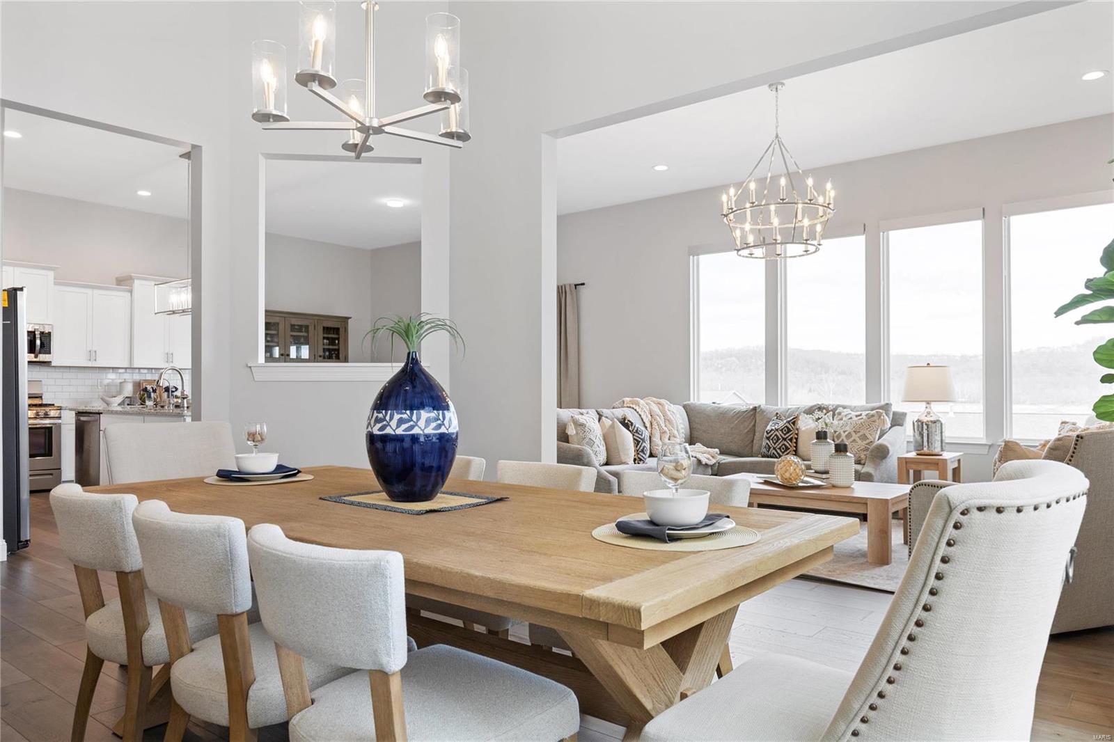 1323 Bloomfield Drive