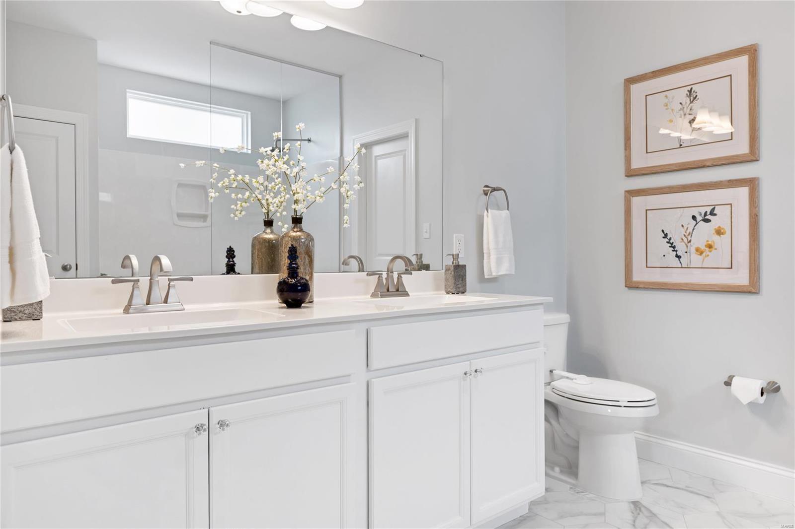 1323 Bloomfield Drive