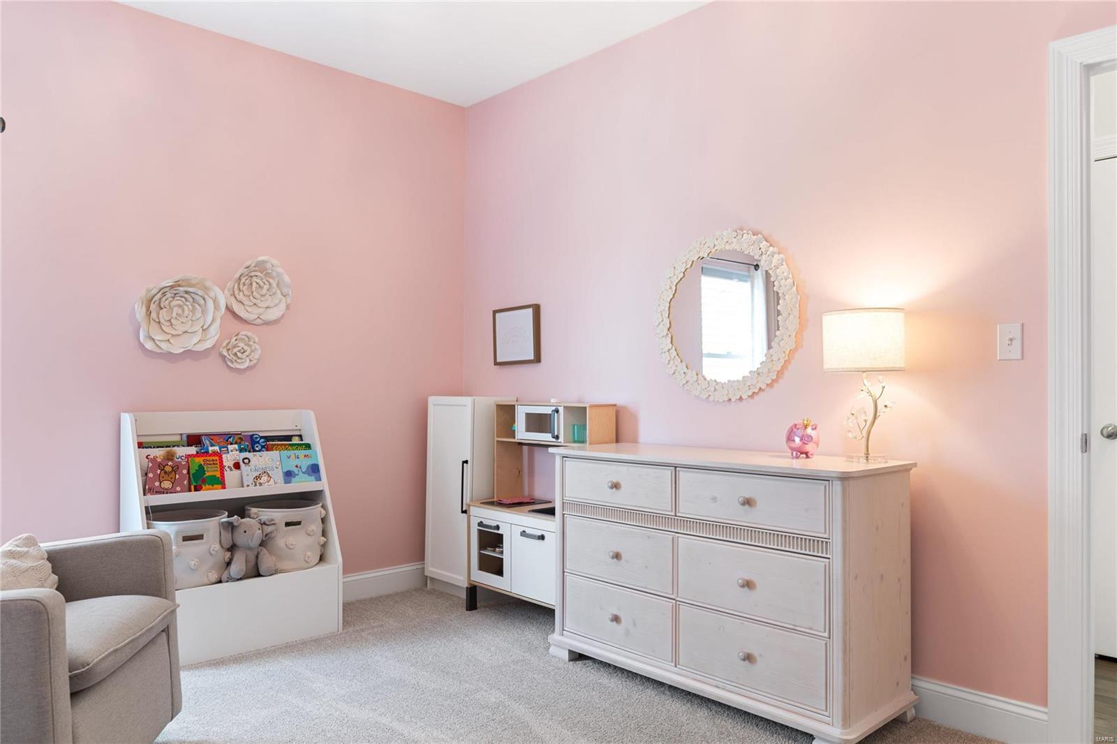 1323 Bloomfield Drive