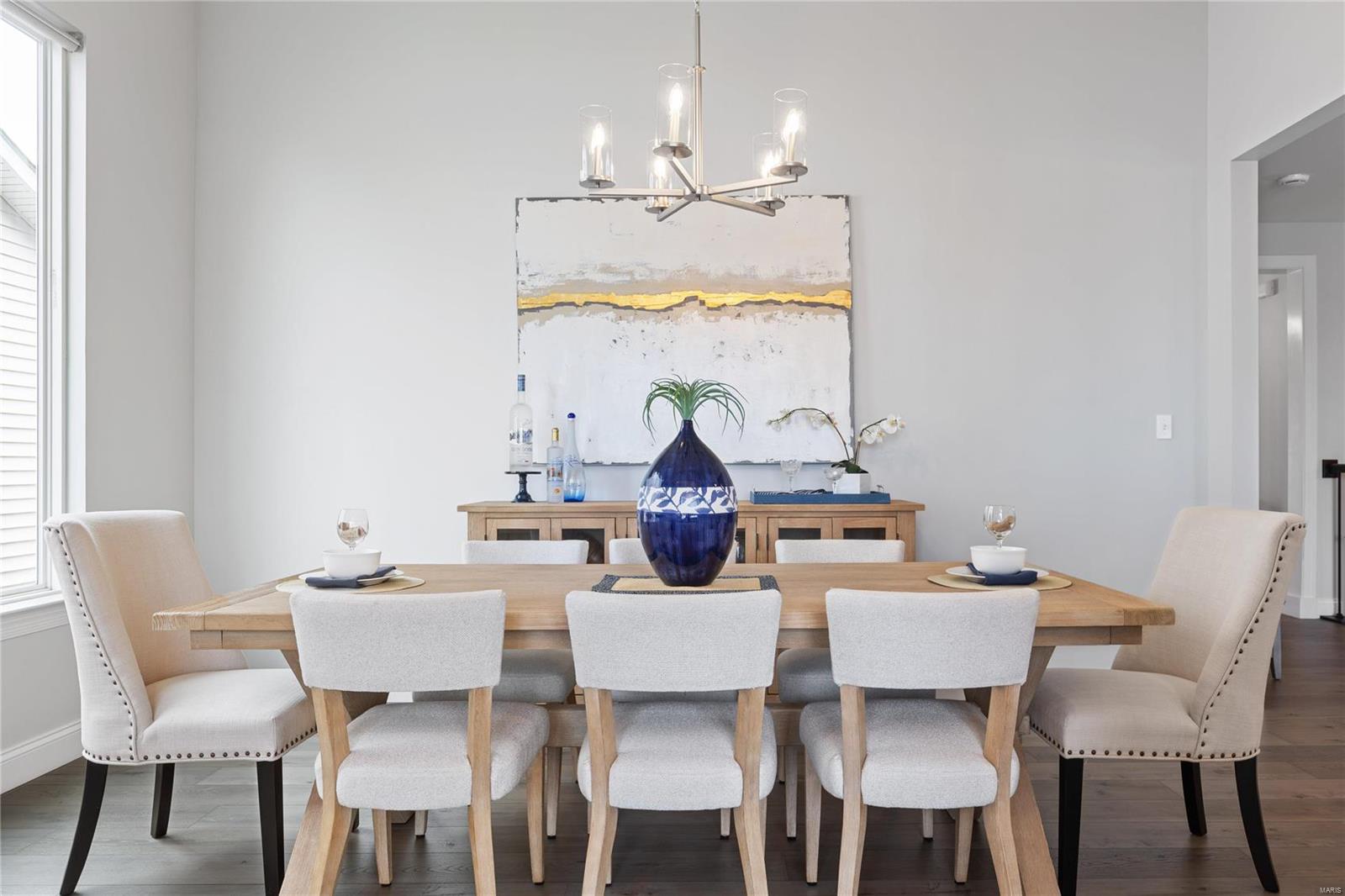 1323 Bloomfield Drive