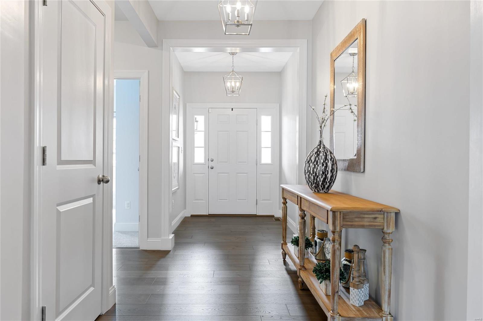 1323 Bloomfield Drive