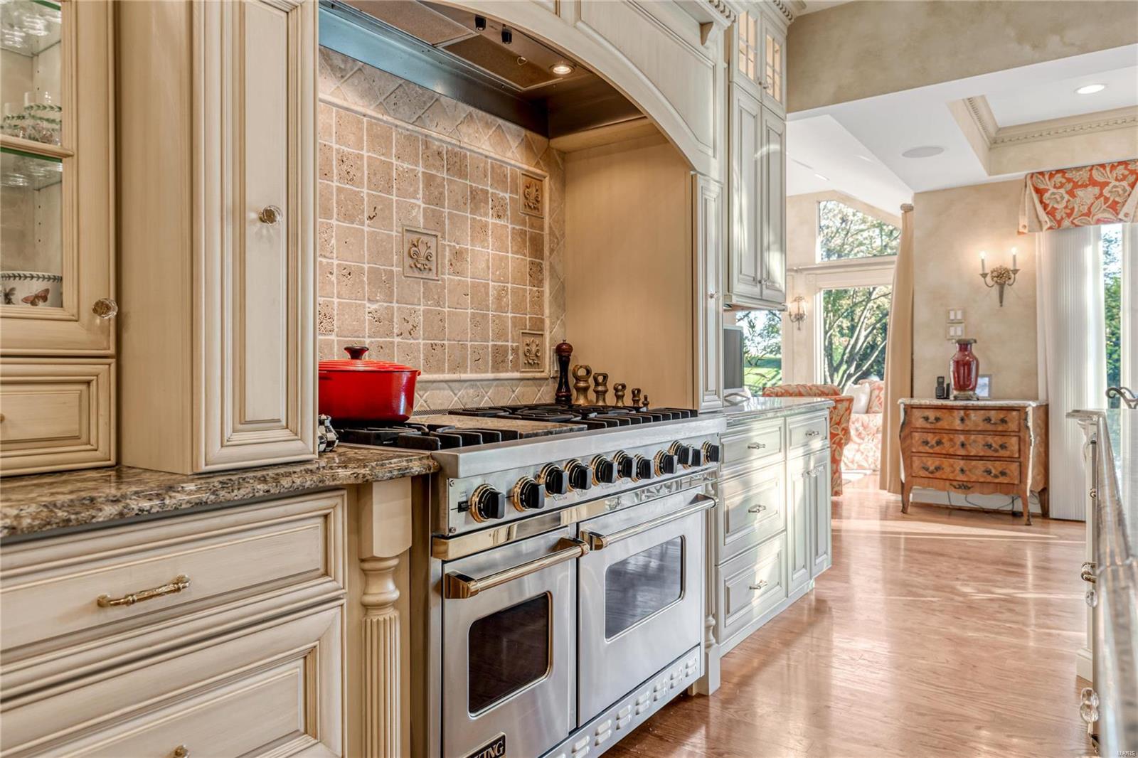 13550 Royal Glen Drive