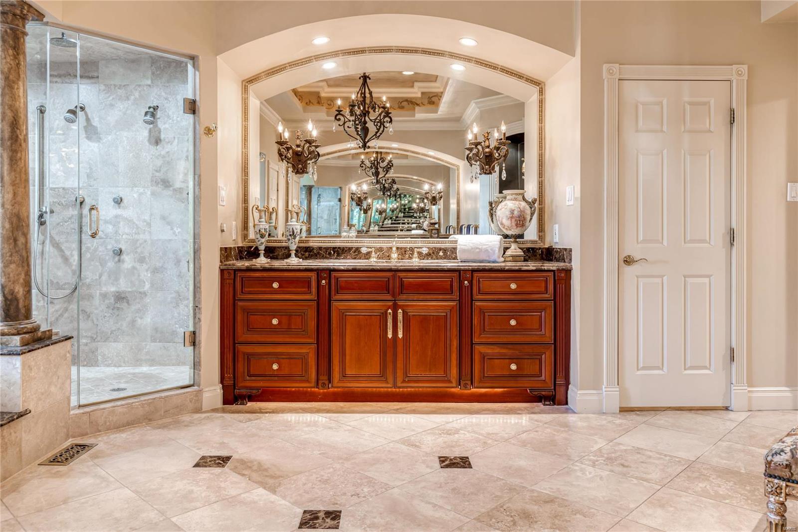 13550 Royal Glen Drive