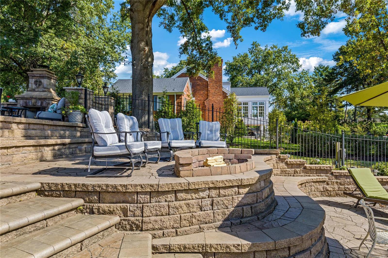 13550 Royal Glen Drive