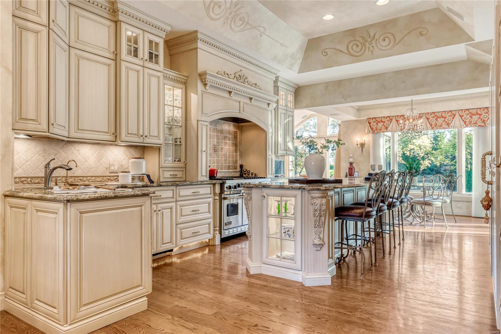 13550 Royal Glen Drive