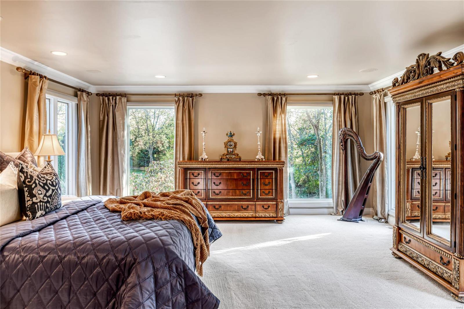 13550 Royal Glen Drive