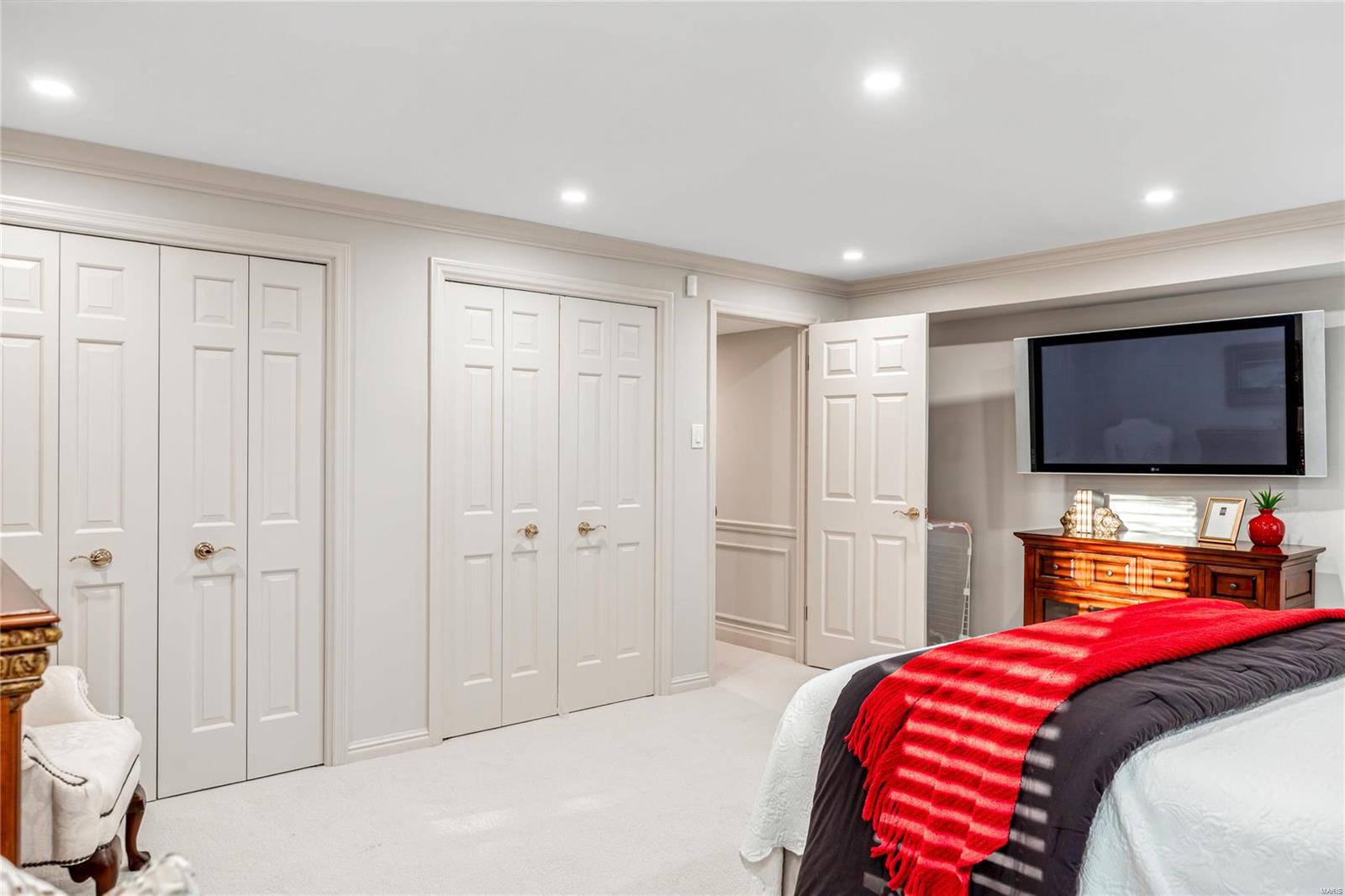 13550 Royal Glen Drive